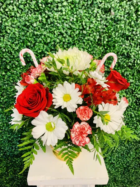 Candy Cane Centerpiece — Alabaster Florist