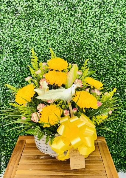 Mum Basket Arrangement — Alabaster Florist