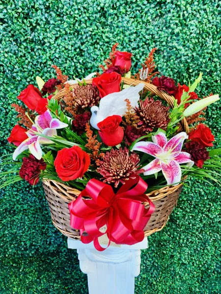 Roses, Lilies and Mums Basket — Alabaster Florist