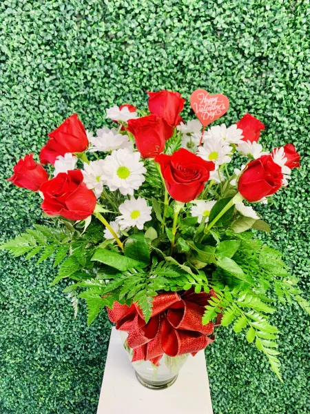 Valentines Standard Dozen Roses — Alabaster Florist