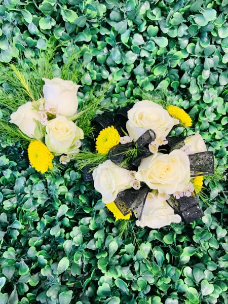 Spray Rose and Button Mum Corsage and Bout Set — Alabaster Florist